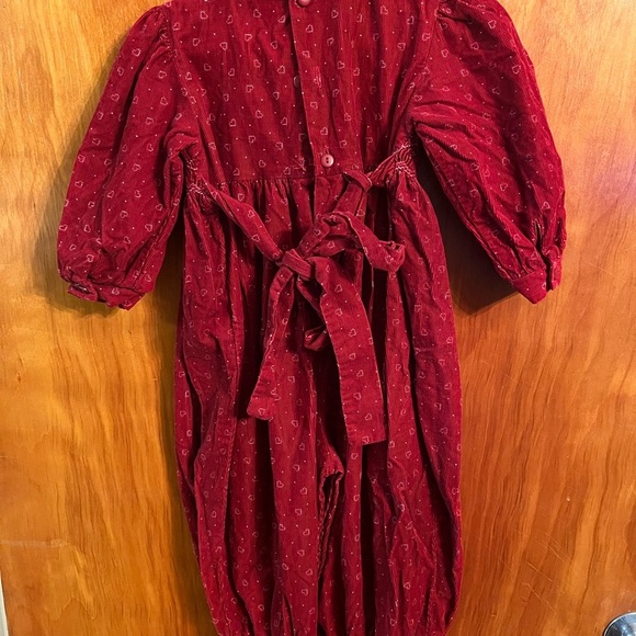 Small creations Lord & taylor deep red
Romper one piece 18 mth baby - Picture 6 of 8